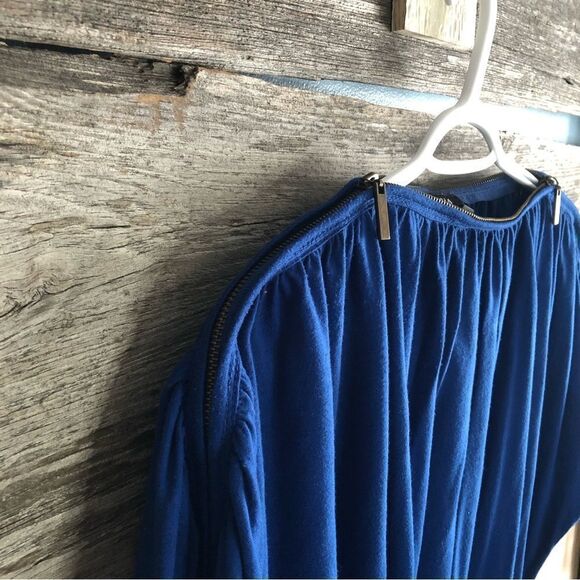 UK2LA Size Large Blue Adjustable Zippered Neck Top - Picture 2 of 5